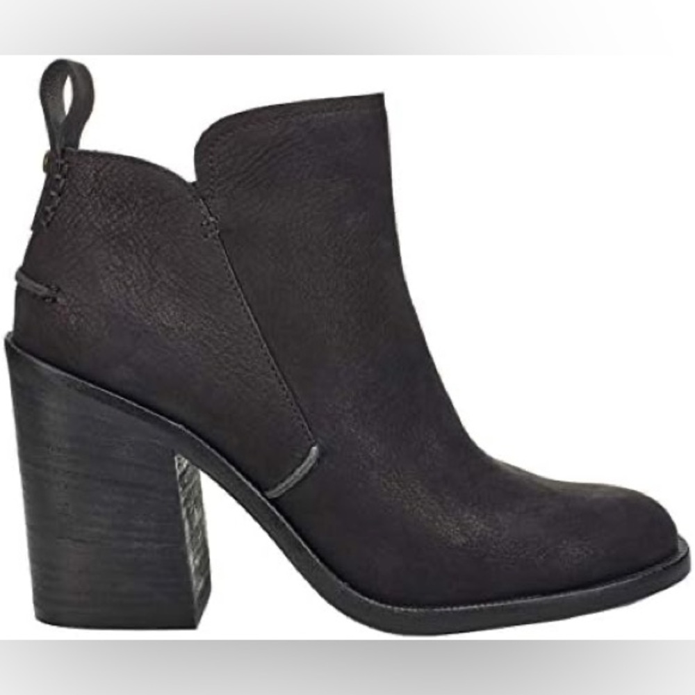 UGG Pixley Black Stack Heel Boots Size 8 Booties Autumn Fall Chunky School Fair